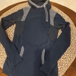 Lululemon size 2 running hoodie